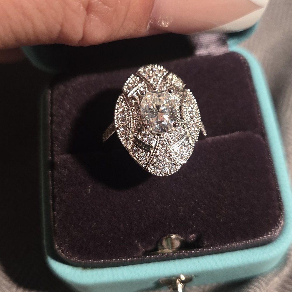Elegant 1.5ct Moissanite Ring